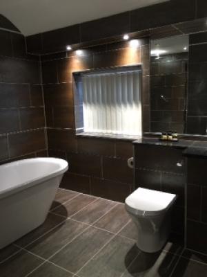  luxury bathrooms,  mark Bywater